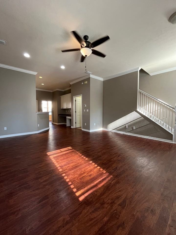 2646 Sw 87th Way - Photo 3 of 20