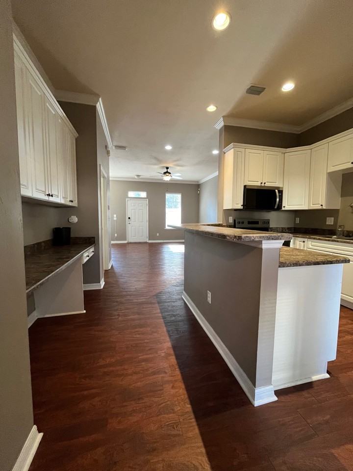 2646 Sw 87th Way - Photo 4 of 20