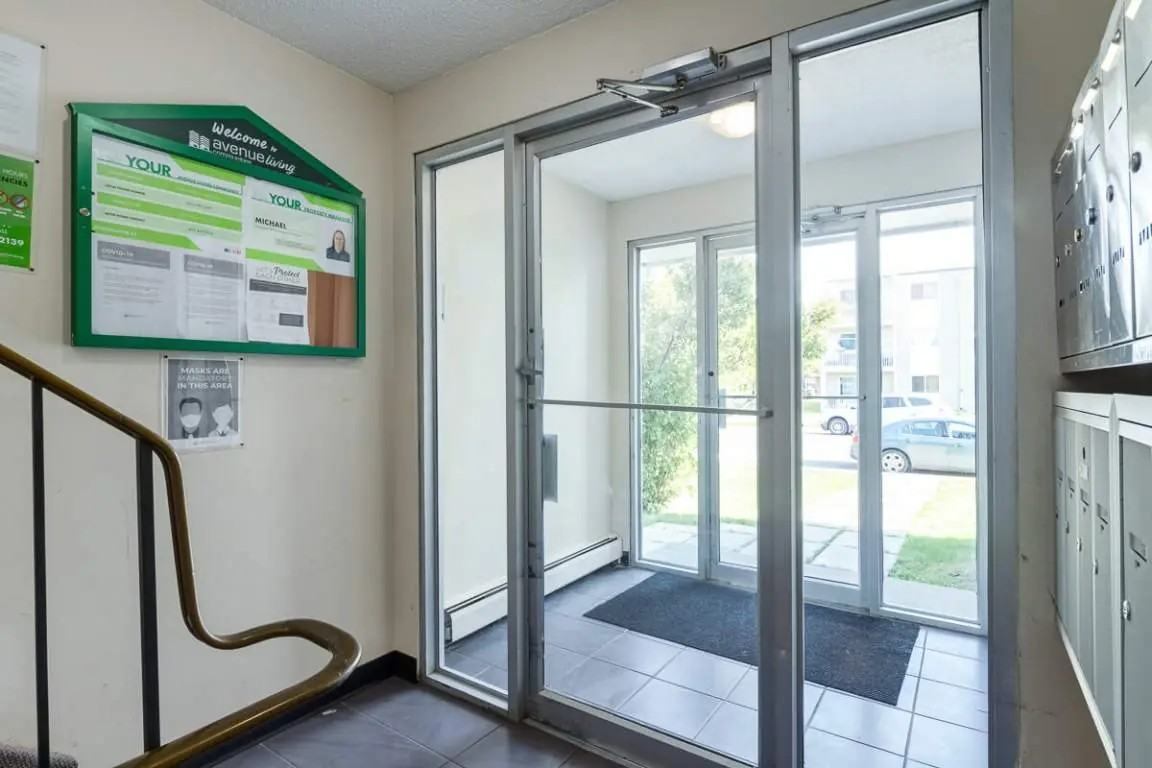 Newell Manor - Photo 7 of 10