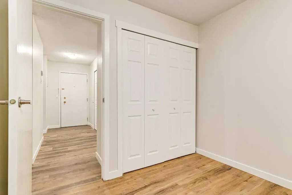 Eastside - Photo 6 of 12