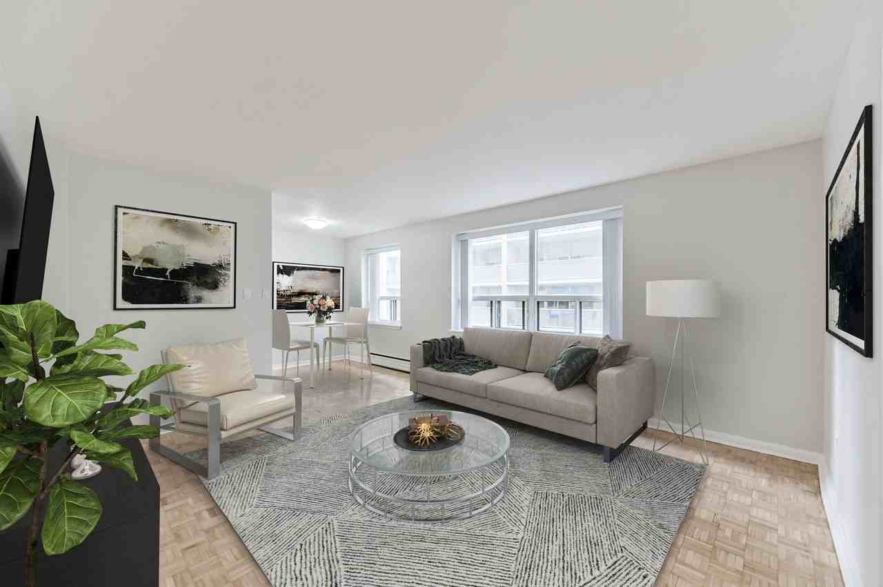 149 St. George - Photo 2 of 3