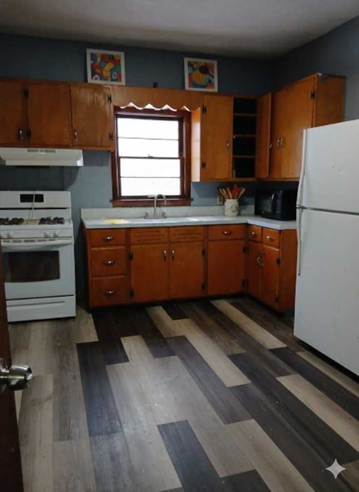 964 N Court St #1 - Photo 5 of 10