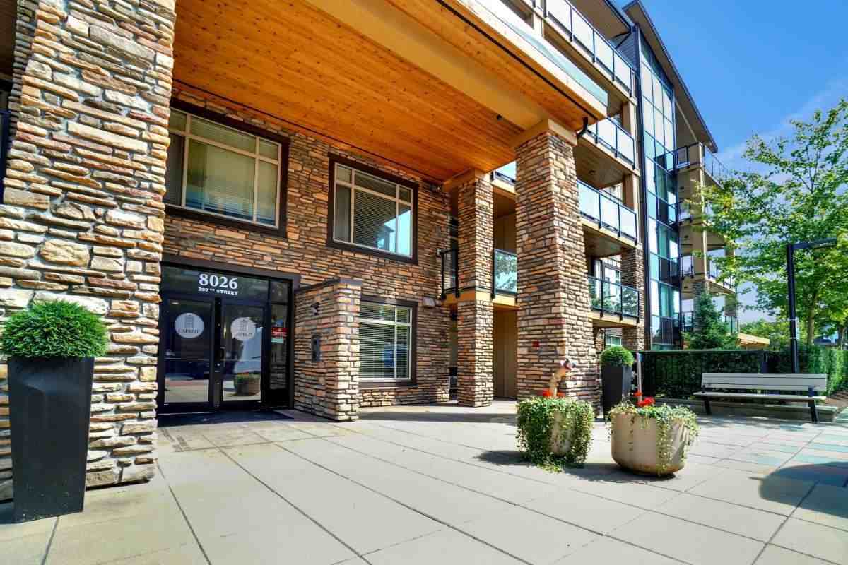 Yorkson Grove Apartments - Photo 2 of 15