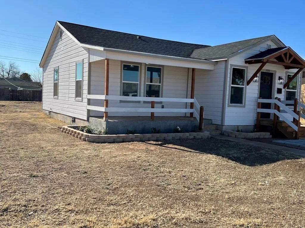 2001 N Lincoln Ave #1 - Photo 2 of 14