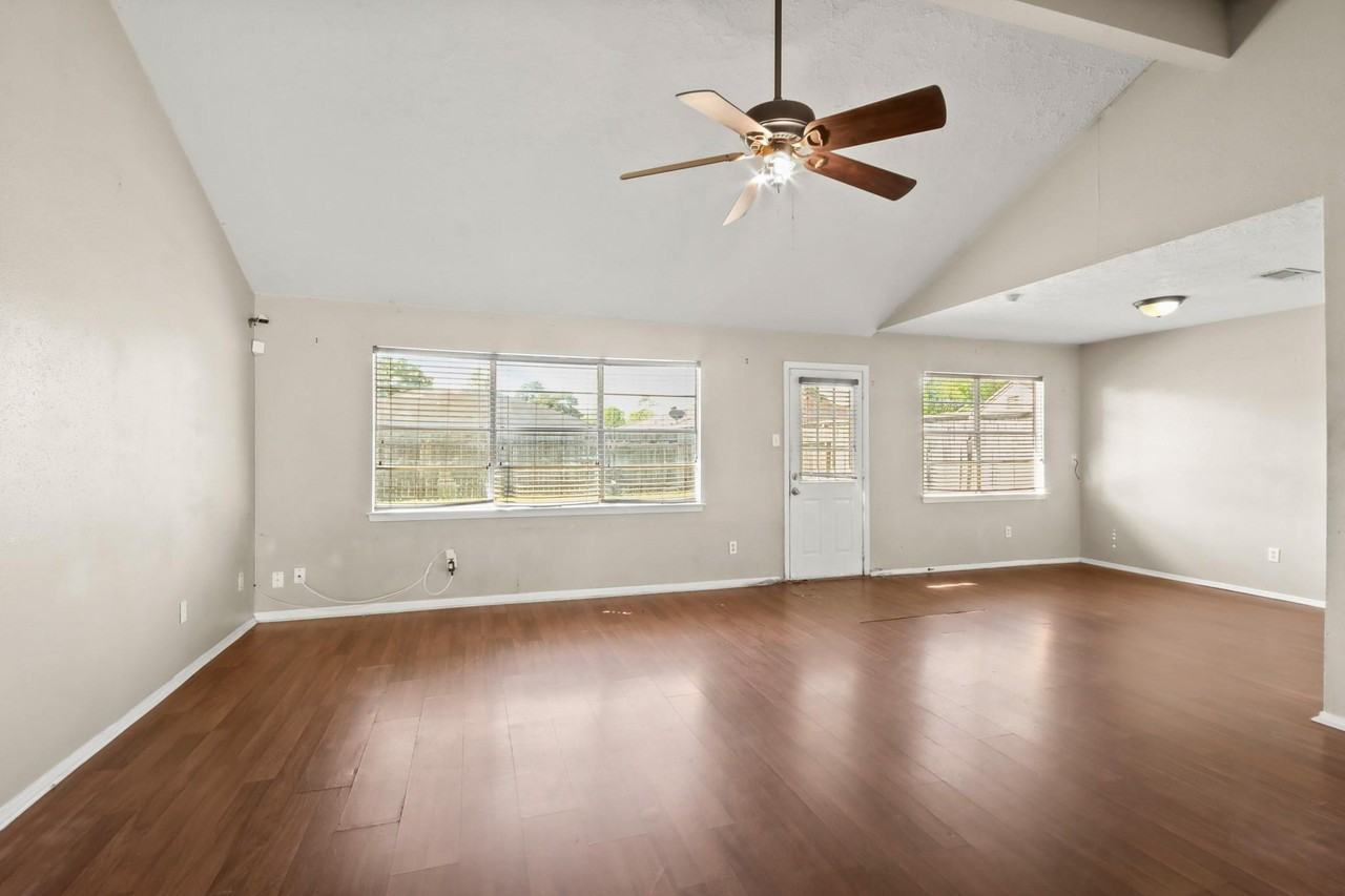 8326 Swan Meadow Ln #1 - Photo 3 of 8