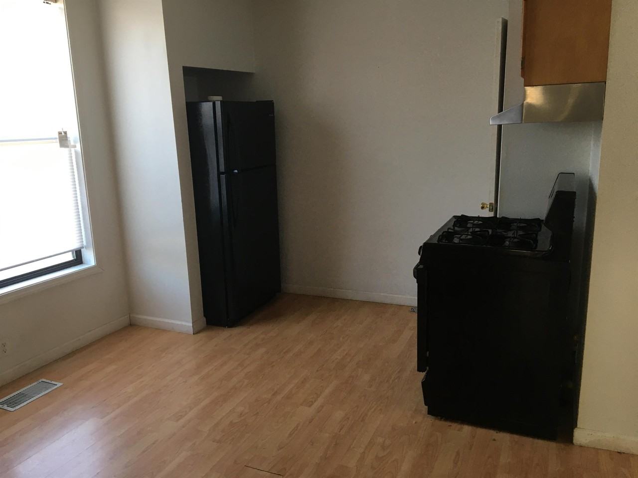 105 E Texas Ave #1 - Photo 4 of 15