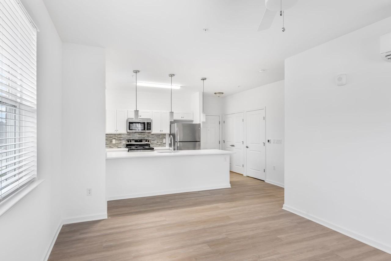 Seaglass - Photo 4 of 33