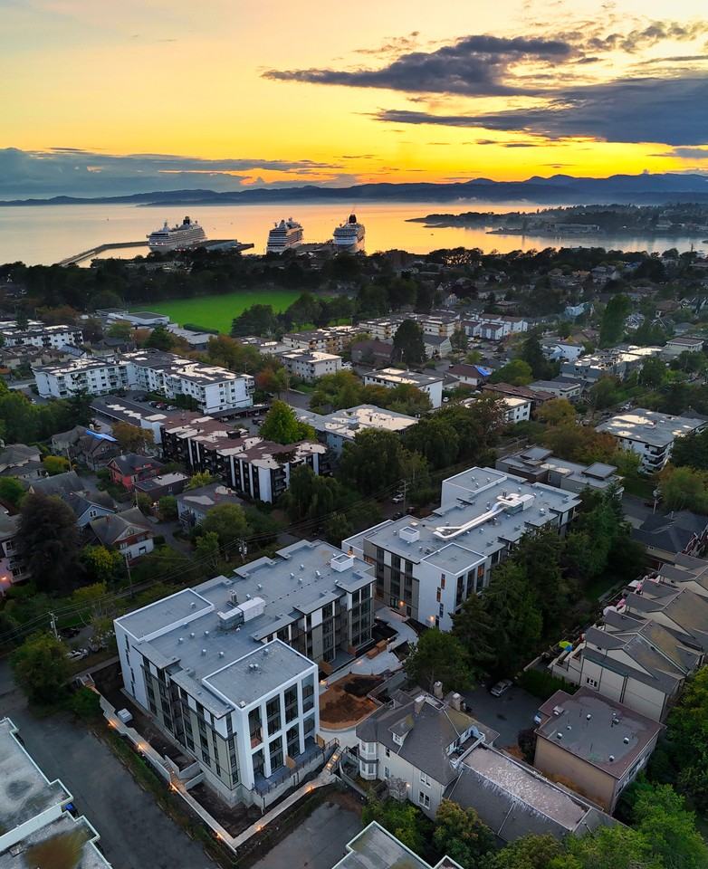 Michigan Square - Photo 2 of 36