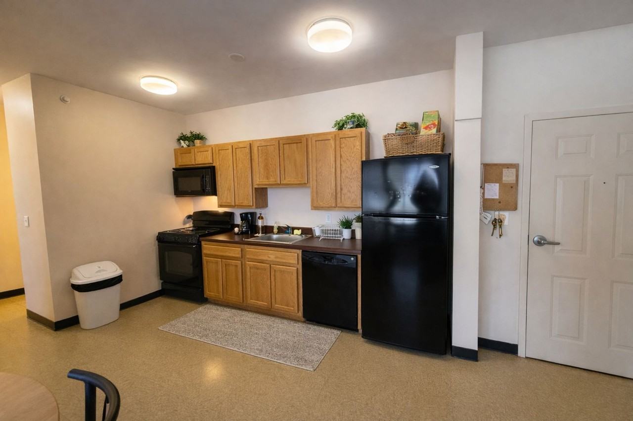 College Suites at Cortland soon to be Residence at Seven Valleys - Photo 5 of 27