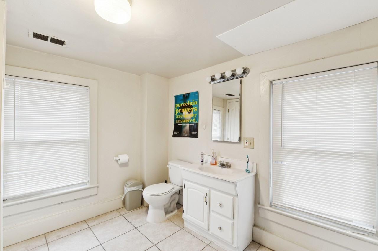 8111 51st Ave #1 - Photo 3 of 6