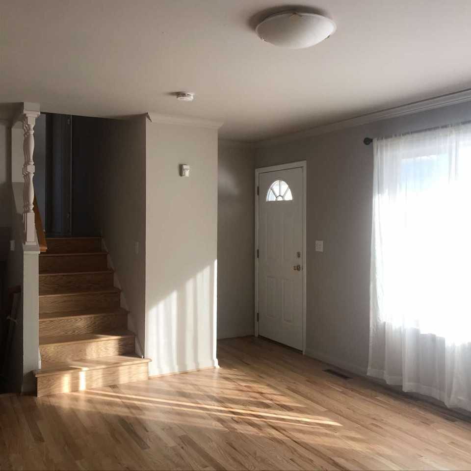 304 Ruth St #1 - Photo 3 of 18