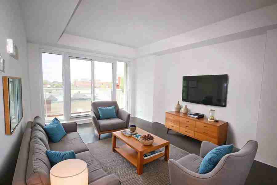 242 Rideau Street Unit 403 - Photo 5 of 12