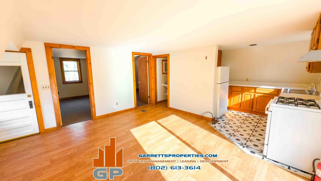 140 W Hill Rd #1 - Photo 5 of 12