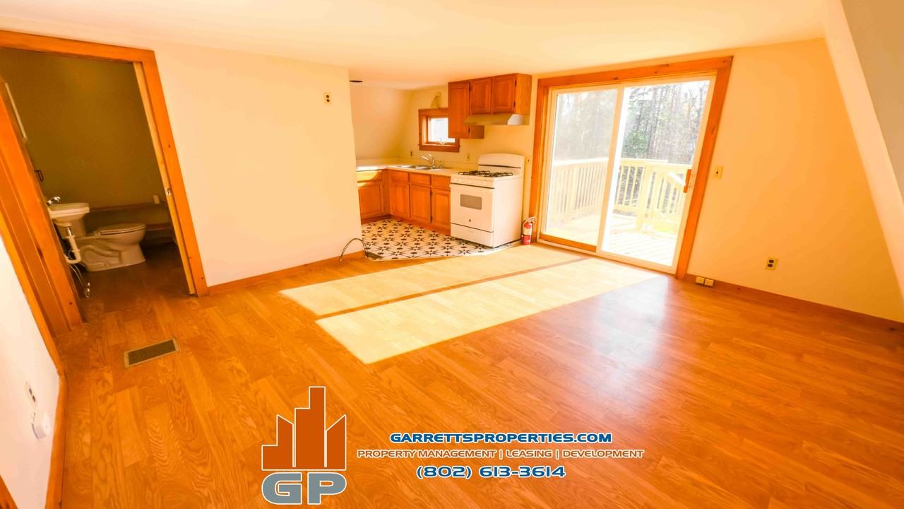 140 W Hill Rd #1 - Photo 7 of 12