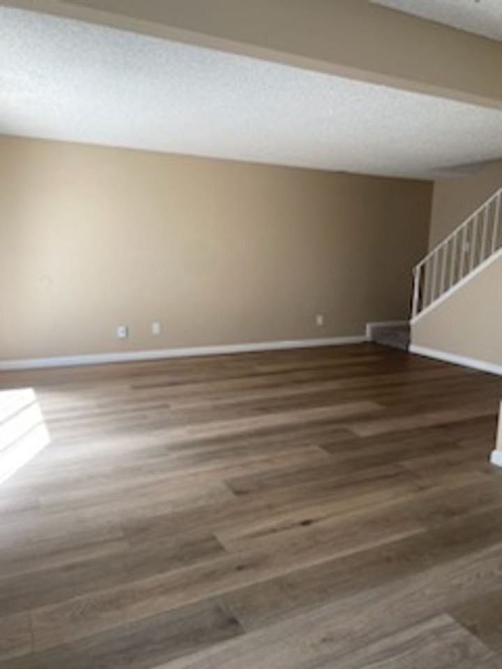 Autumn Glen Apartments - Photo 5 of 17
