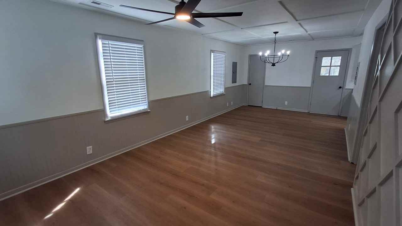 1613 Armstrong St Nw #1 - Photo 4 of 15