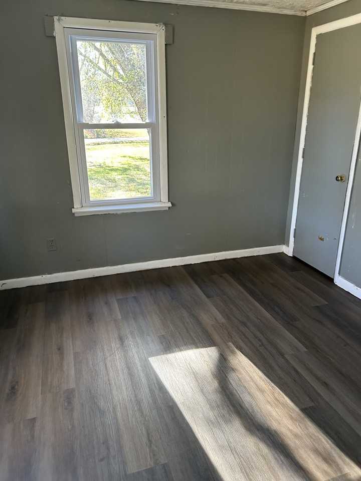 604 Sanderson Dr #1 - Photo 2 of 3