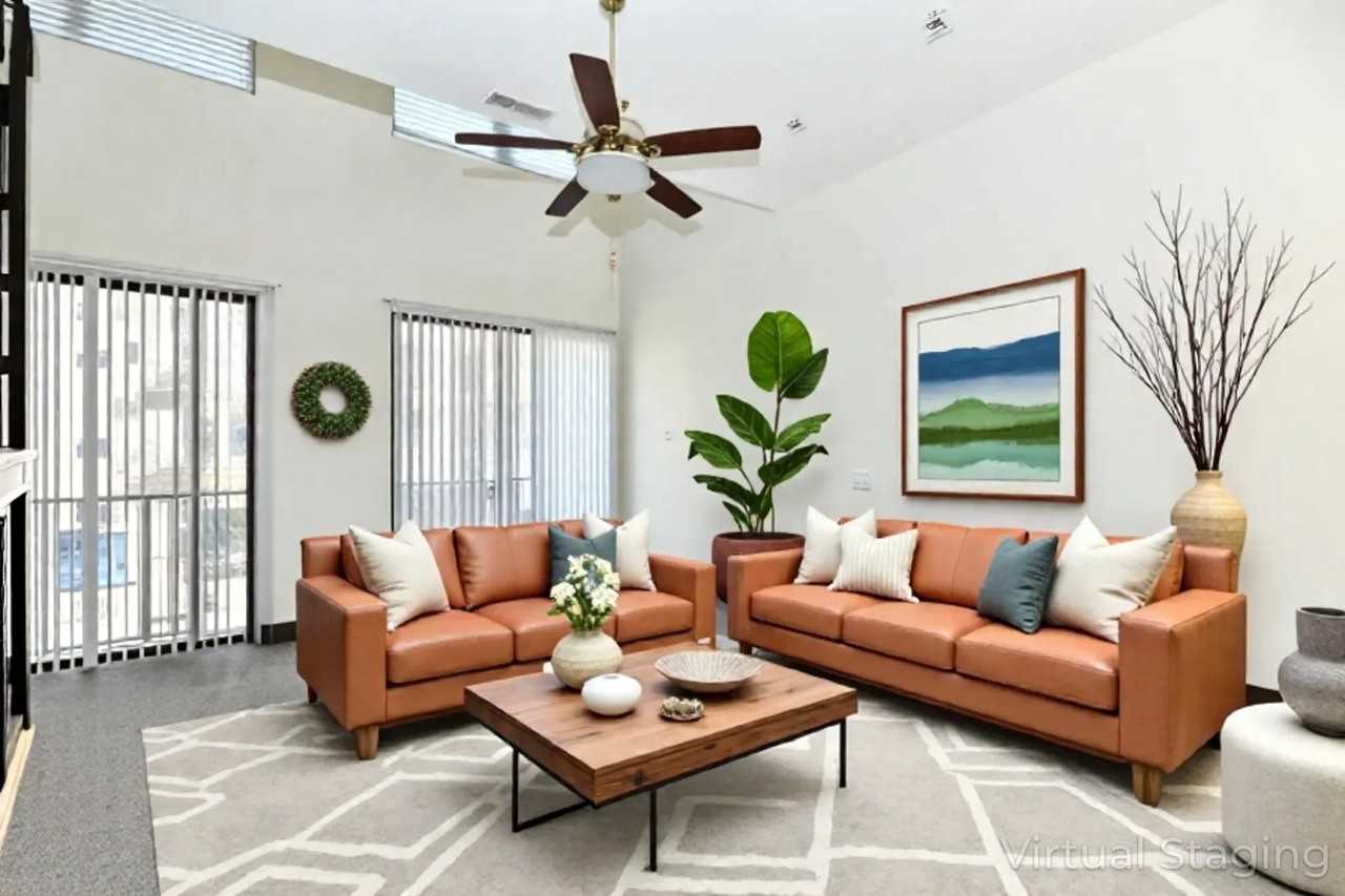 Mezz 42 - Photo 3 of 46