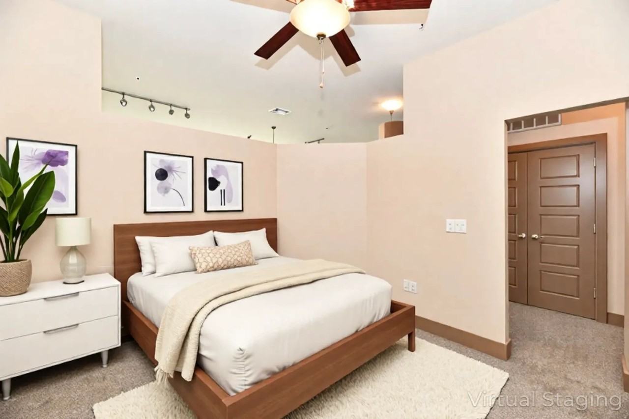 Mezz 42 - Photo 4 of 46