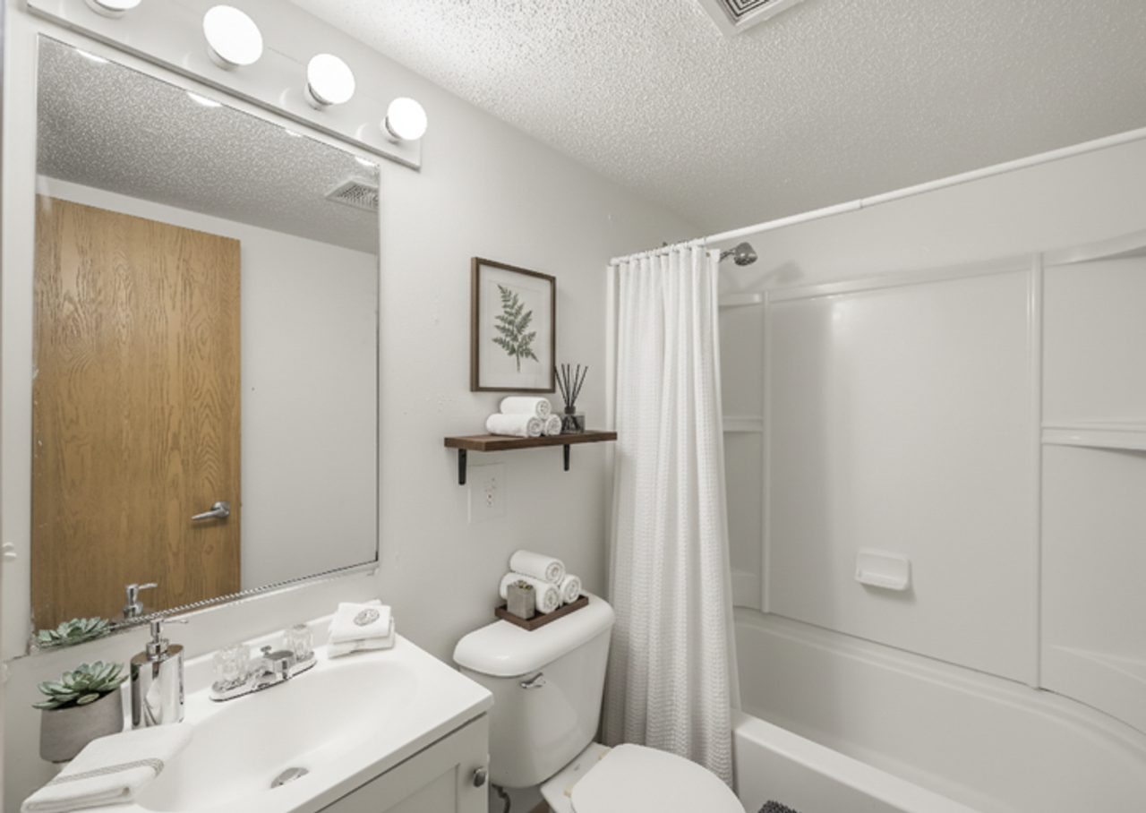 Clover Creek - Photo 4 of 44