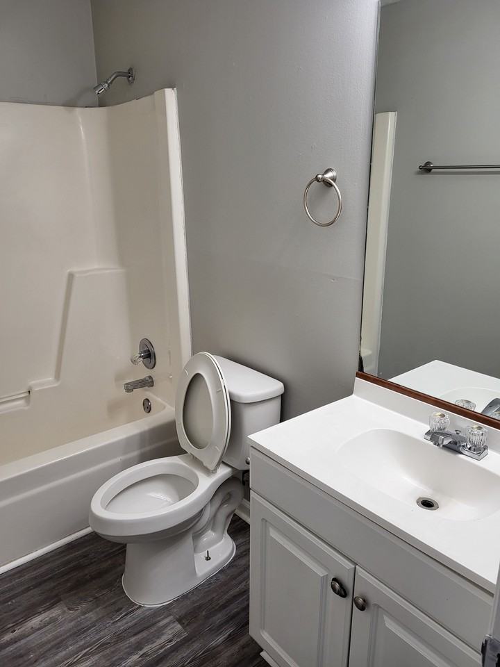 105 Manna Dr #6 - Photo 2 of 7