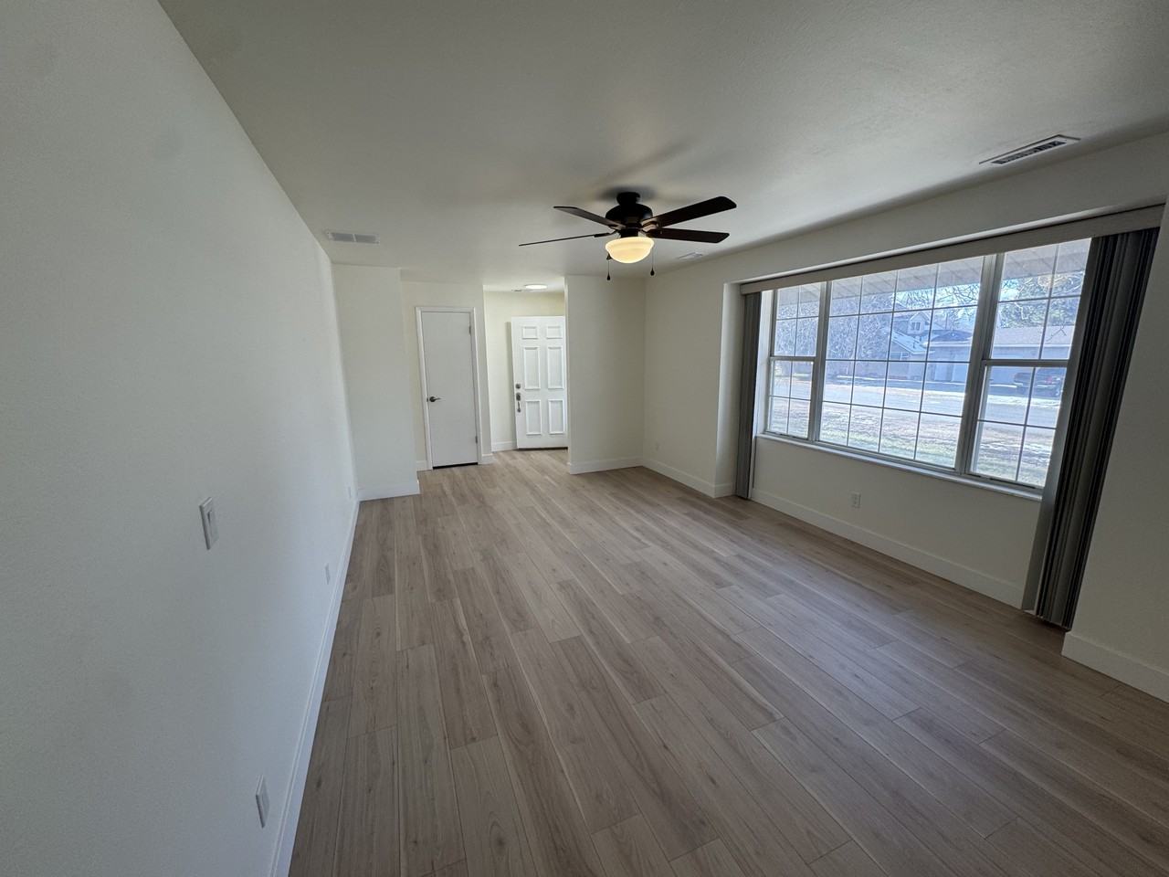 267 S 300 E #1 - Photo 5 of 29