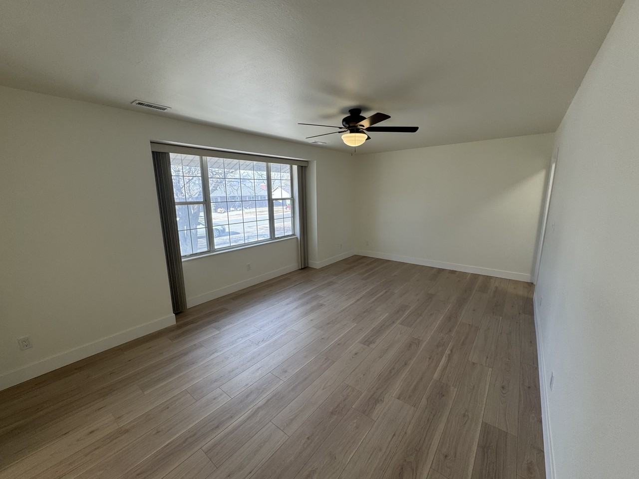 267 S 300 E #1 - Photo 6 of 29