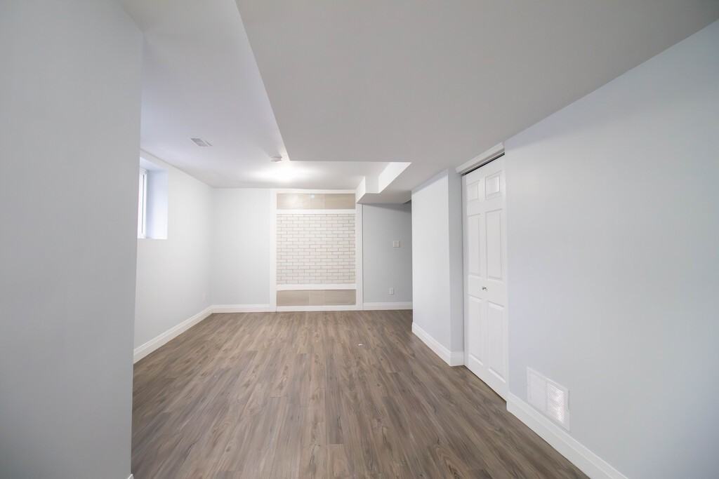 623 Niagara St Lowr - Photo 4 of 28