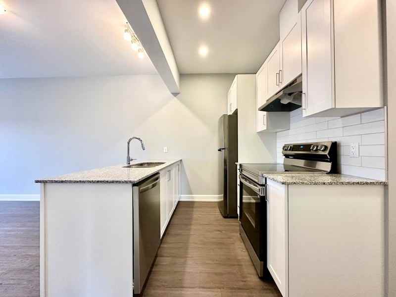 2396 Cléroux Cres - Photo 4 of 14