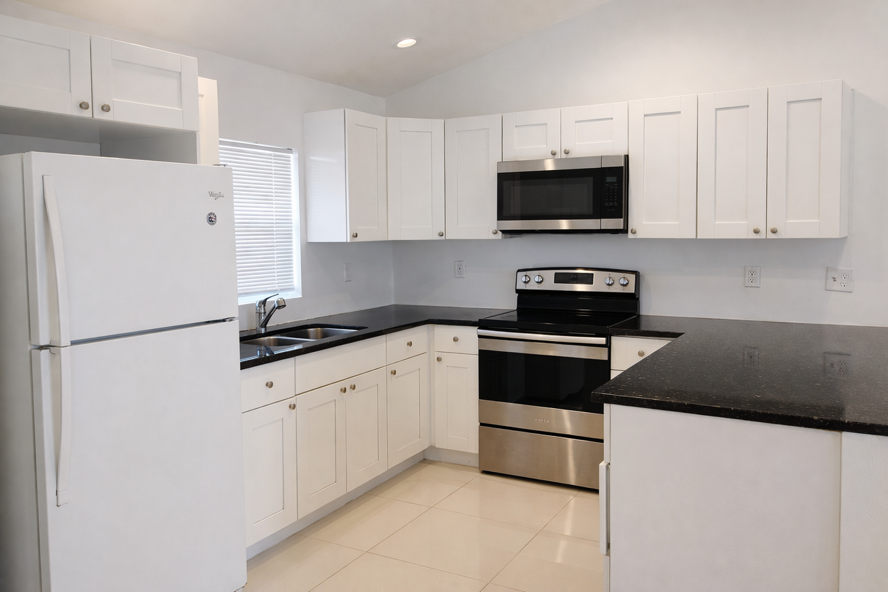 9007 Meadow Cir #0 - Photo 4 of 13