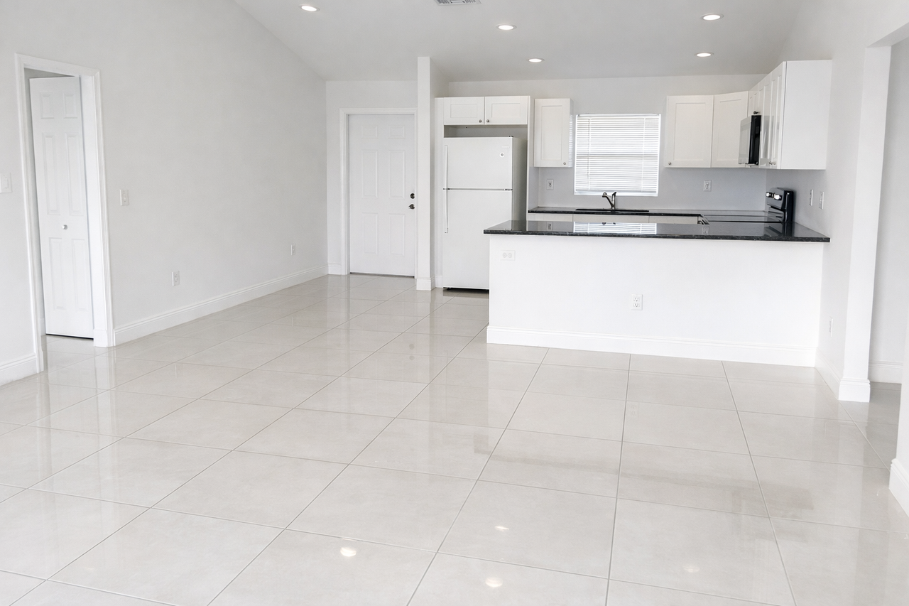 9007 Meadow Cir #0 - Photo 2 of 13