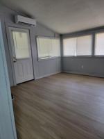 featured image of 929 W 6th St #3