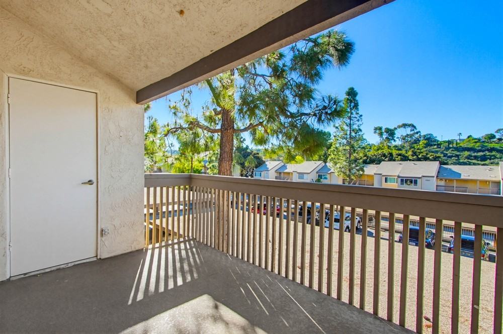 8571 Villa La Jolla Dr #K - Photo 5 of 9