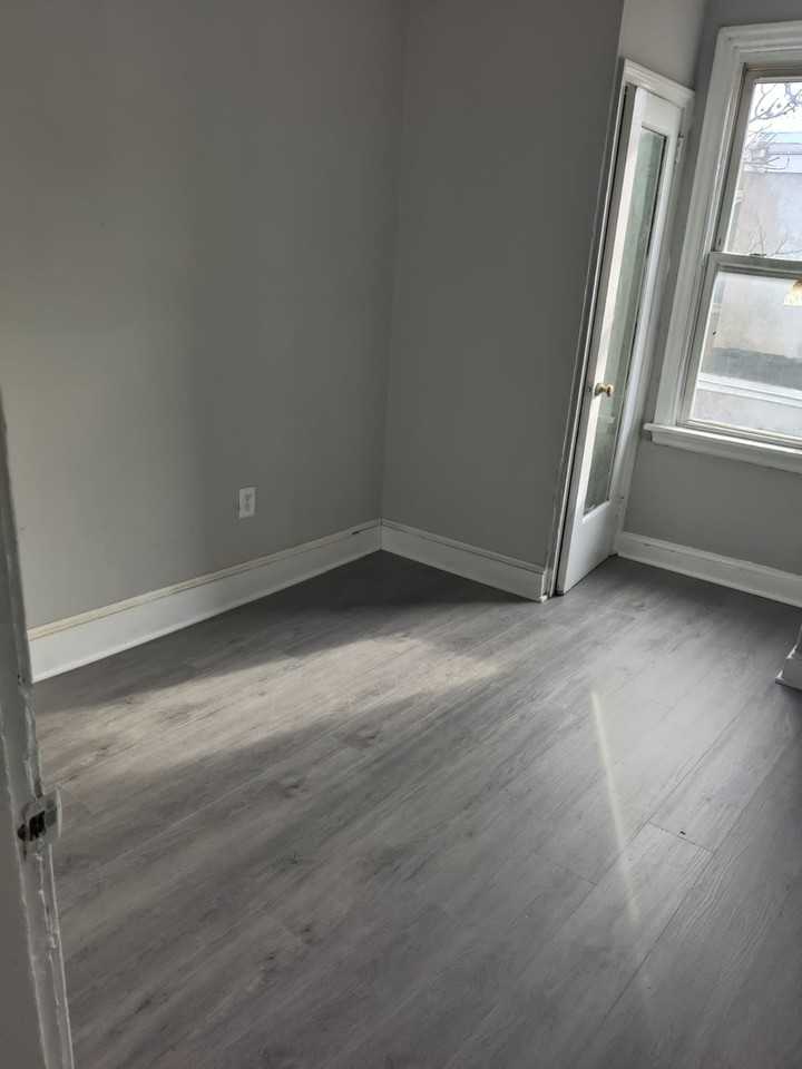 2045 Fernon St #1 - Photo 7 of 11