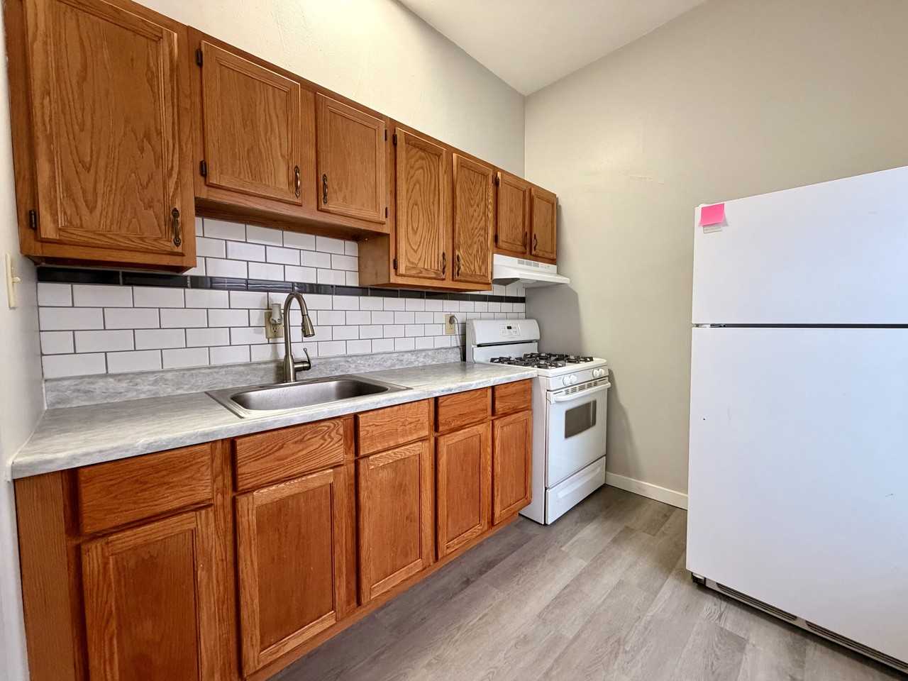 310 N Michigan St #400 - Photo 2 of 9