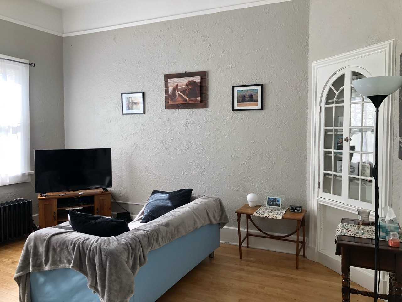 1304 E Potter Ave - Photo 3 of 10