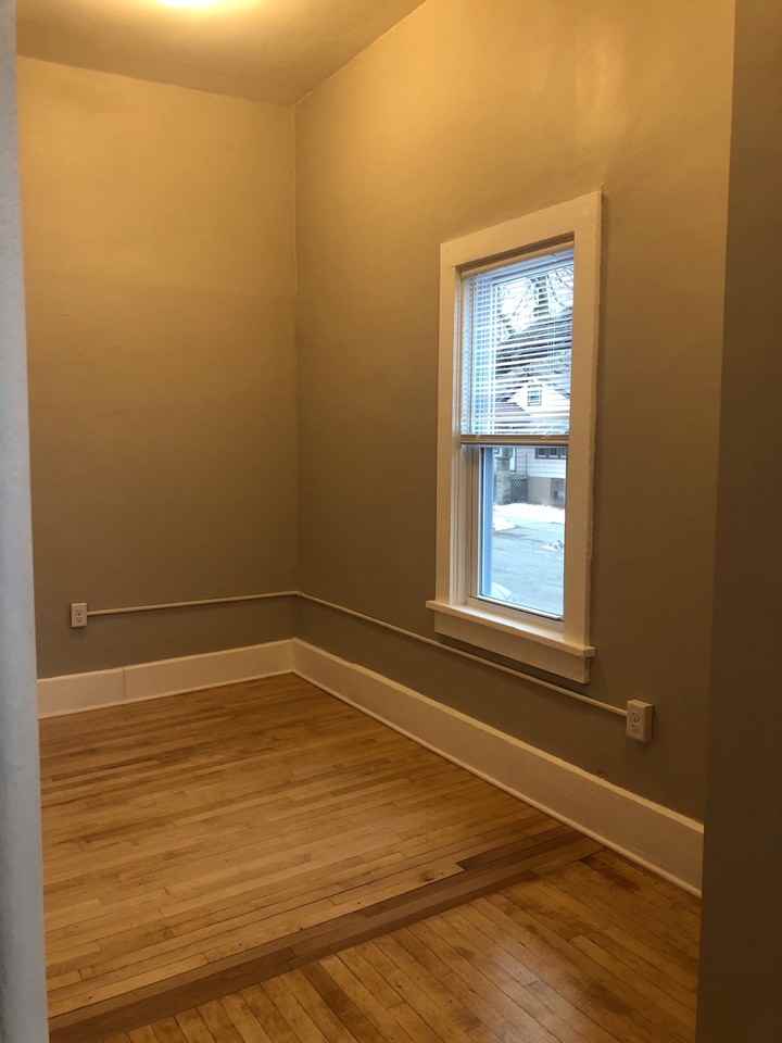 1304 E Potter Ave - Photo 4 of 10