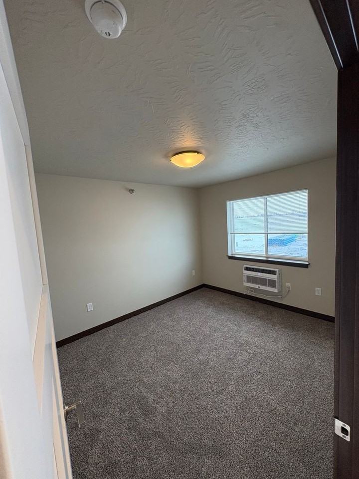 Sioux Center 64 - Photo 5 of 20