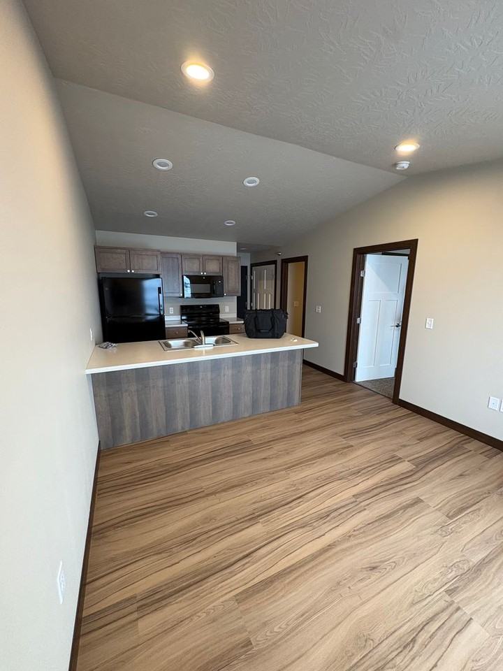 Sioux Center 64 - Photo 3 of 20