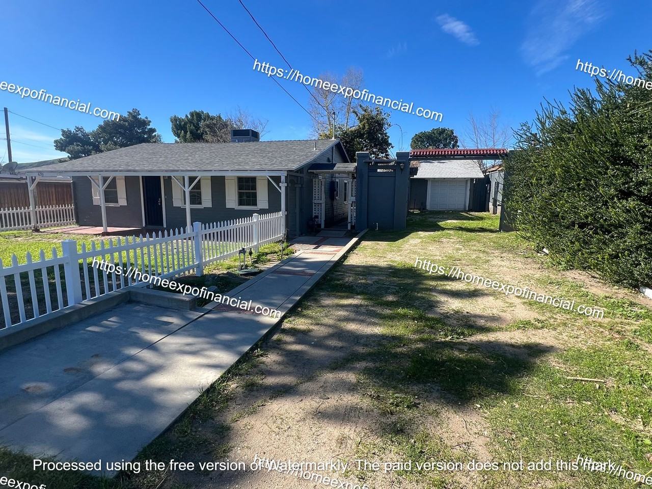 4250 N H St - Photo 4 of 34