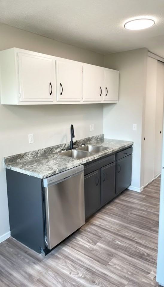 Royal Oaks - Photo 3 of 50
