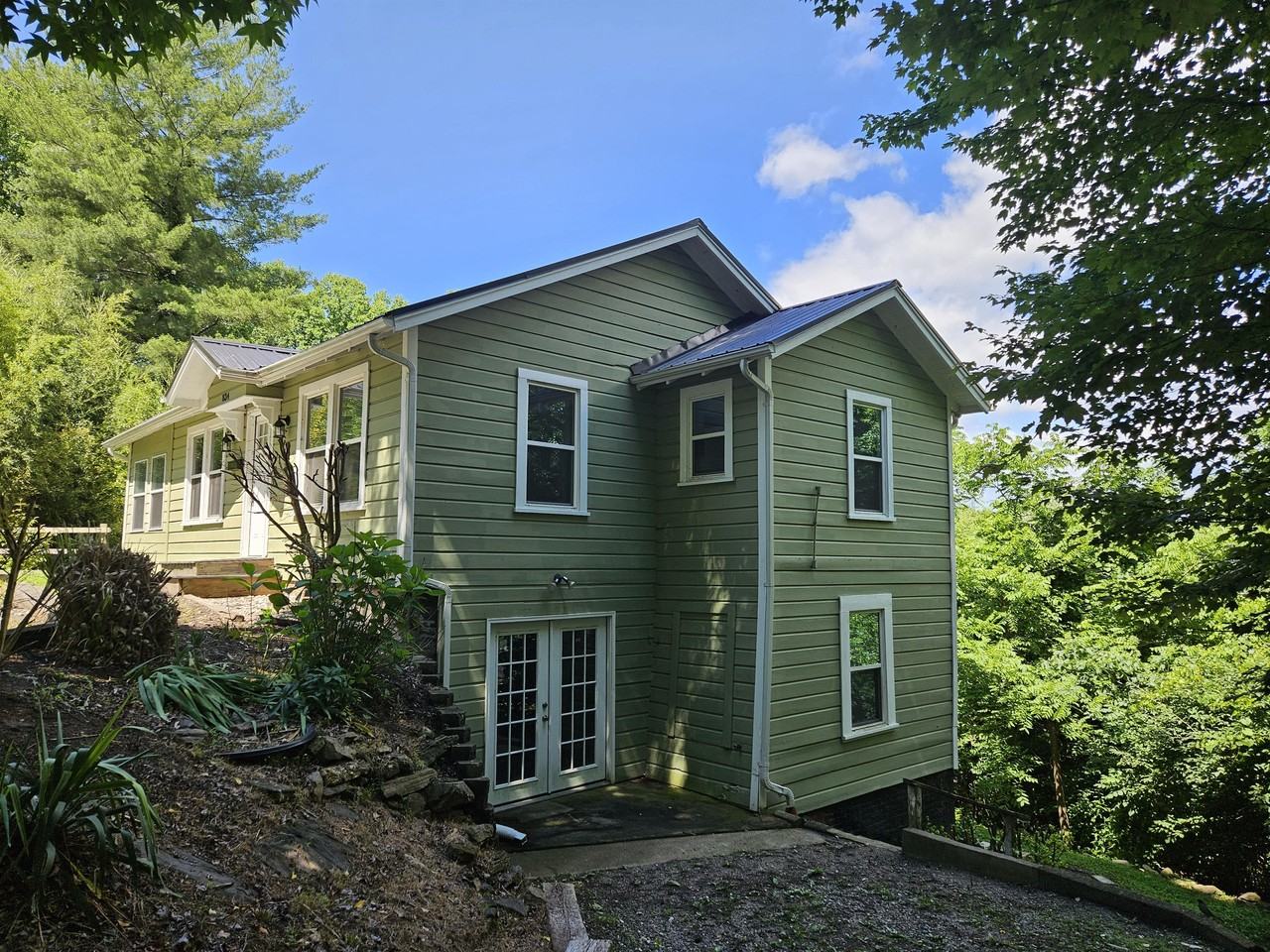 834 Norwood St Sw #1 - Photo 3 of 29