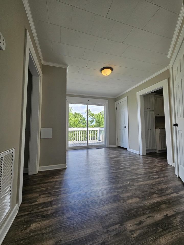 834 Norwood St Sw #1 - Photo 7 of 29