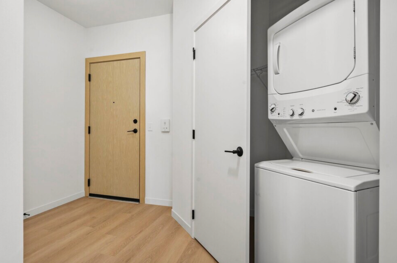 Irwin North - Photo 6 of 50