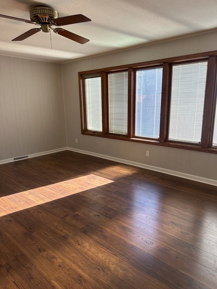 1817 Gingham Ln #1 - Photo 6 of 20