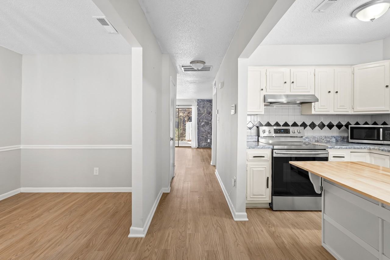 7163 Sandy Creek Dr #1 - Photo 4 of 33