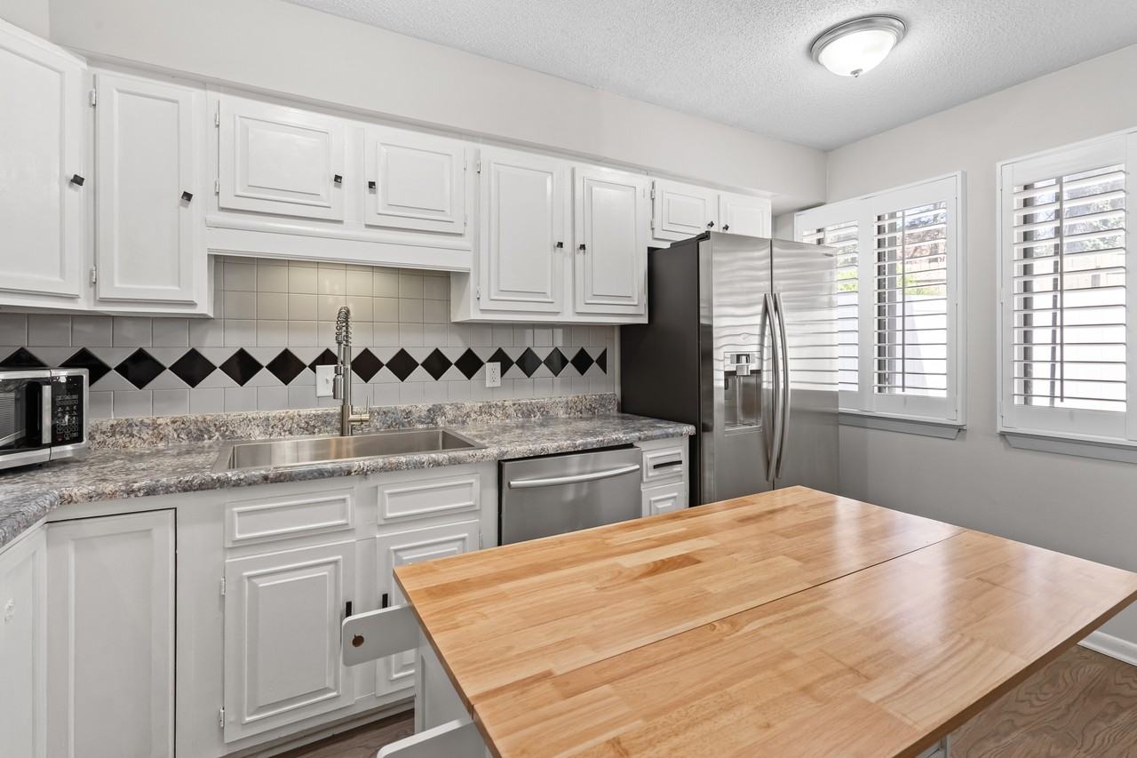 7163 Sandy Creek Dr #1 - Photo 7 of 33