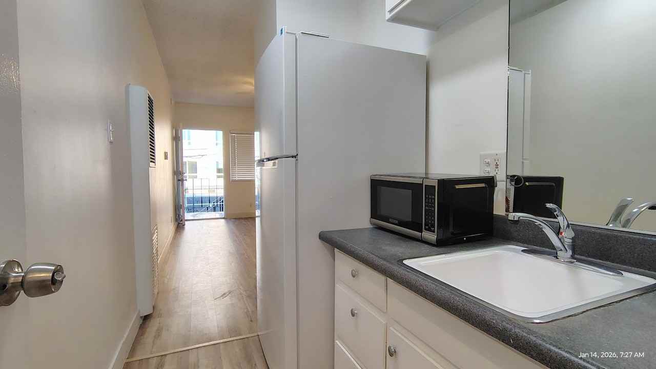 3820 Frances Ave - Photo 3 of 17