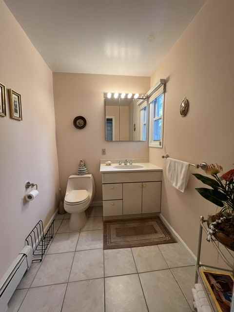 5 Glenn Dr #1 - Photo 3 of 38