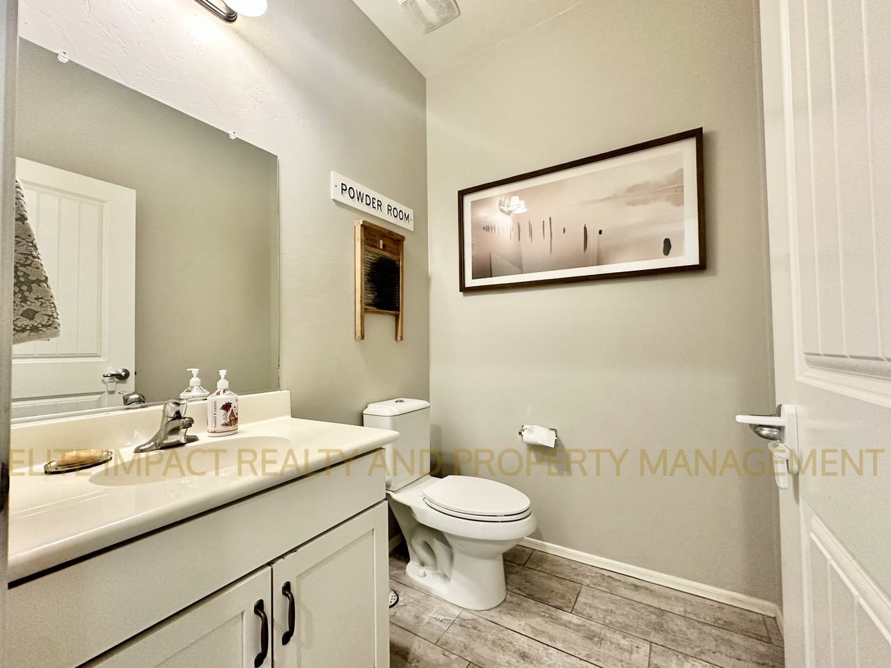 7305 S Via Cabana #1 - Photo 5 of 30